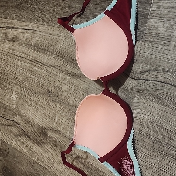 Set of 5 panties and assorted push up bra Victoria's Secret NWOT - Picture 7 of 8